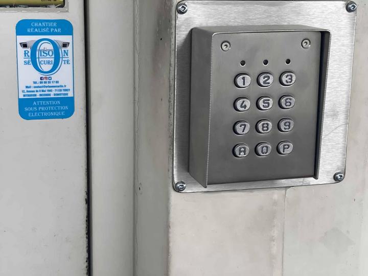 Installation système de contrôle d'accès Saône-et-Loire